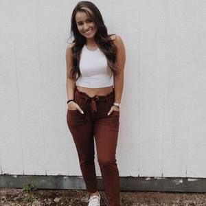 Meet your Posher, Manuela